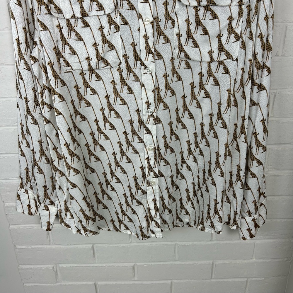 Chico’s Leopard Animal Patterned Button Down Shir… - image 5